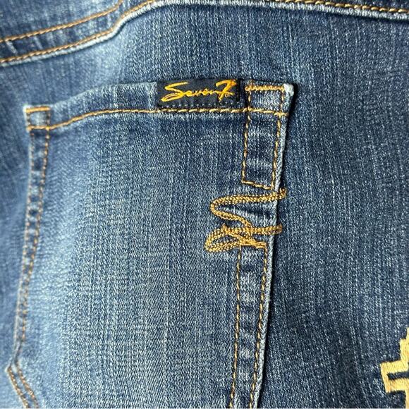 Seven7 Denim Embroidered Cutoff Style Shorts - Picture 6 of 8